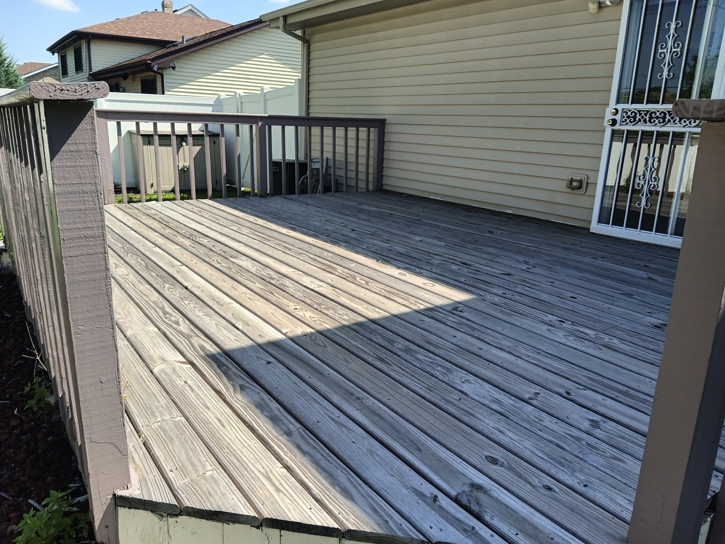 410 Highland Road Matteson, IL 60443 - Photo 27 of 27 a view of wooden deck