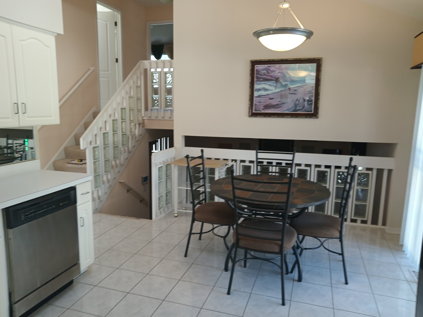 410 Highland Road Matteson, IL 60443 - Photo 3 of 27 a view of a chairs and table in a kitchen