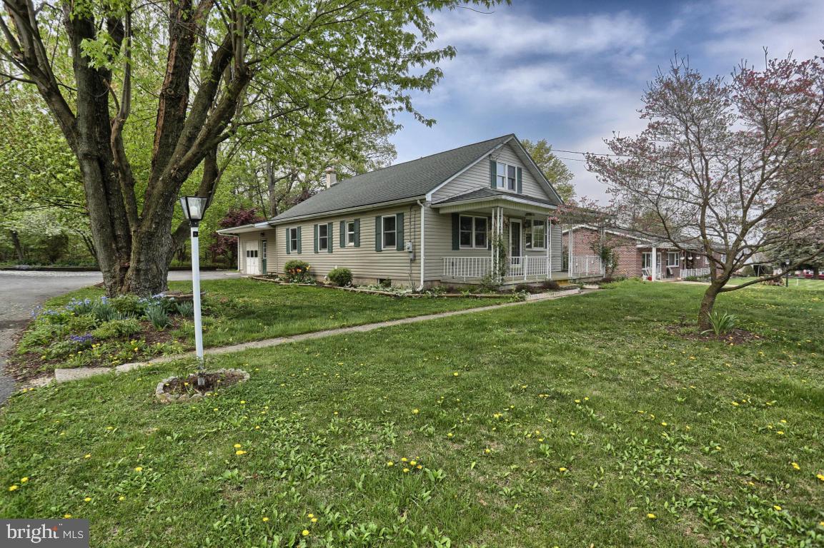 342 Yeagley Road Myerstown, PA 17067 - Photo 3 of 28 Gallery Image 3
