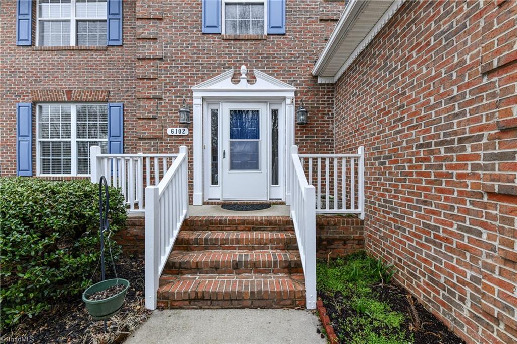 6102 High View Road Greensboro, NC 27410 - Photo 4 of 28 Gallery Image 4