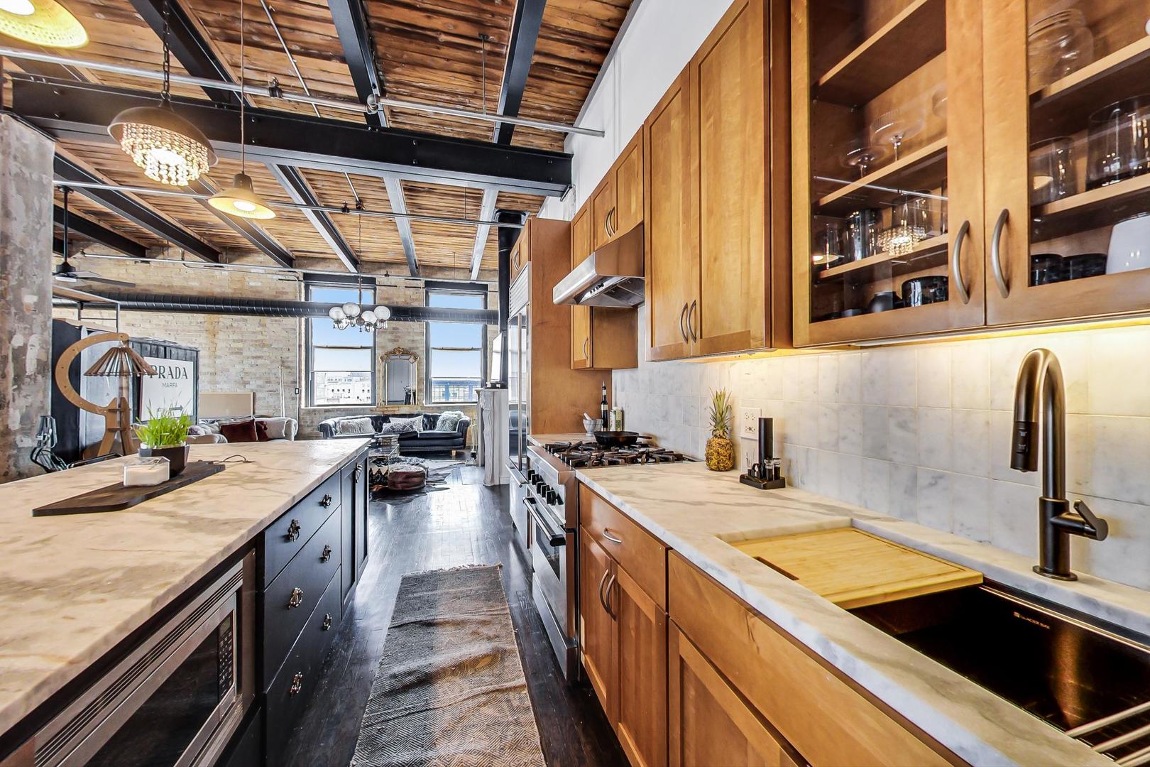 312 North May Street, Unit 5A Chicago, IL 60607 - Photo 18 of 36