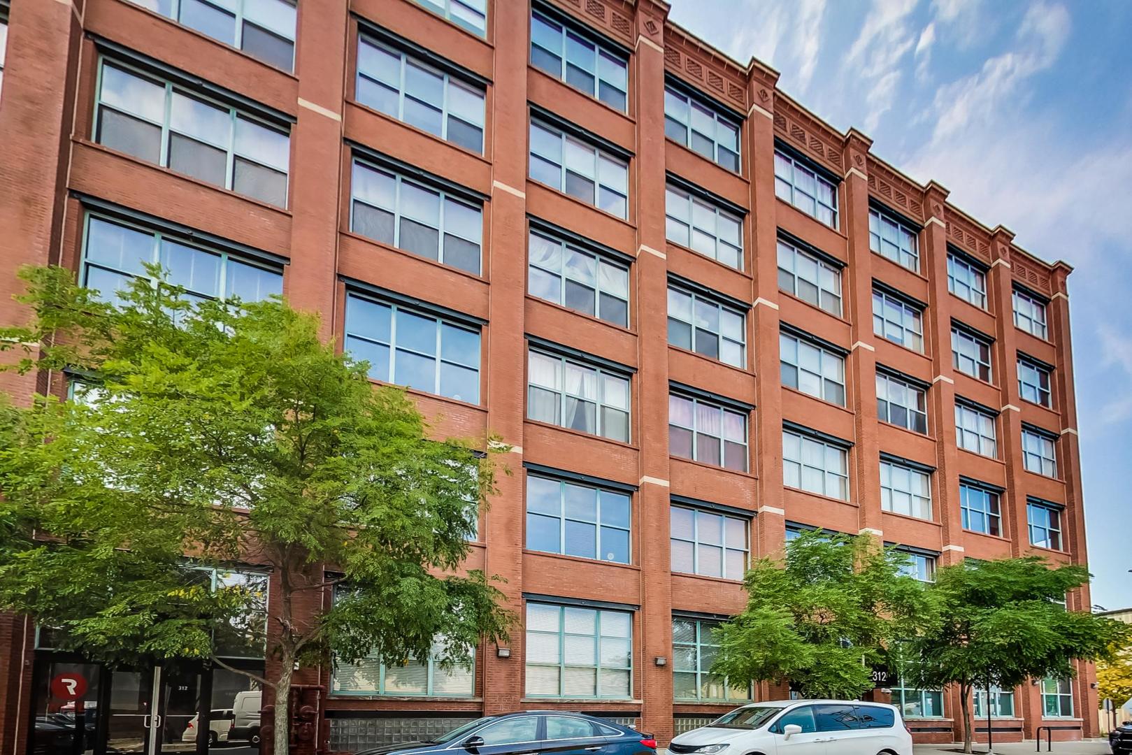 312 North May Street, Unit 5A Chicago, IL 60607 - Photo 2 of 36
