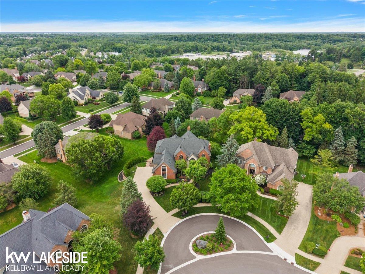 1387 Pebble Ridge Drive Rochester, MI 48307 - Photo 15 of 99