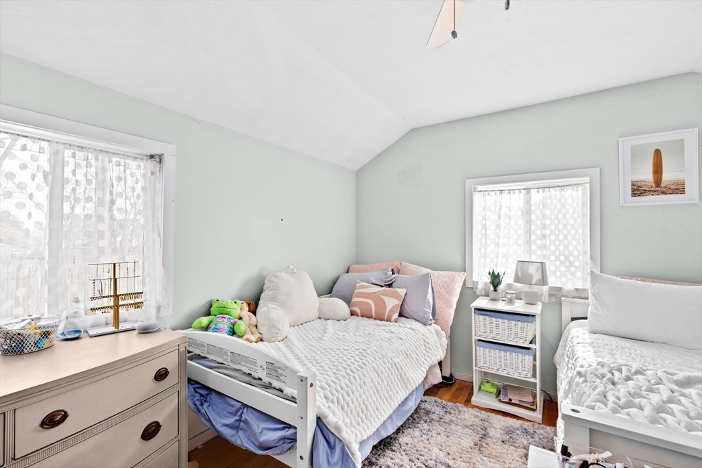 125 R Careswell Street Marshfield, MA 02050 - Photo 13 of 19 Gallery Image 13