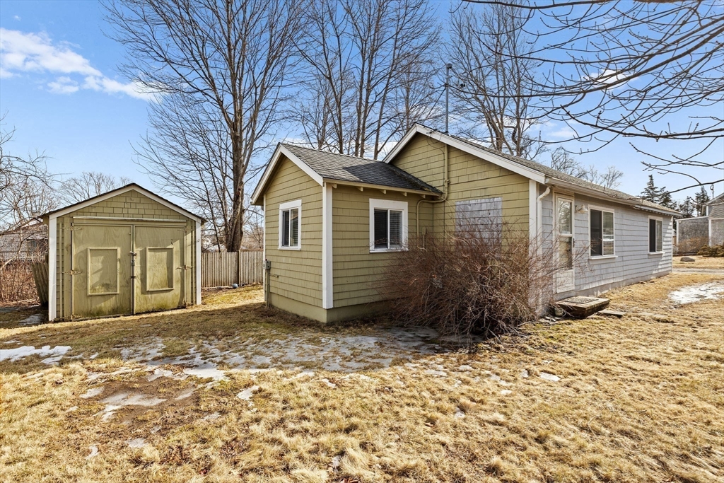 125 R Careswell Street Marshfield, MA 02050 - Photo 19 of 19 Gallery Image 19