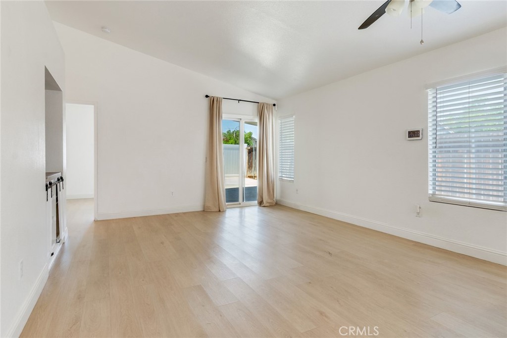 1346 Lilac Ridge Drive Perris, CA 92571 - Photo 7 of 20