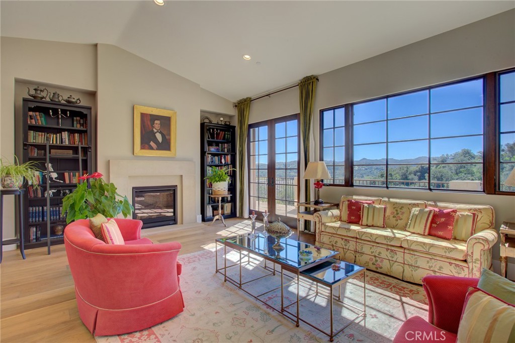 250 Mission Springs Road Arroyo Grande, CA 93420 - Photo 20 of 73 a living room with furniture fireplace and window