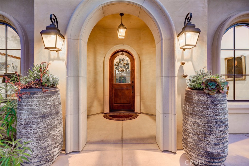 250 Mission Springs Road Arroyo Grande, CA 93420 - Photo 4 of 73 a front view of a house with garden