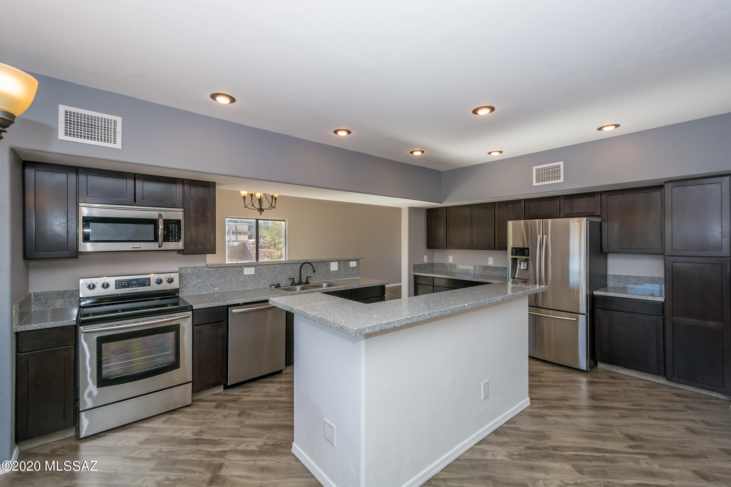 596 North Arizona Estates Road Tucson, AZ 85748 - Photo 5 of 47 Gallery Image 5