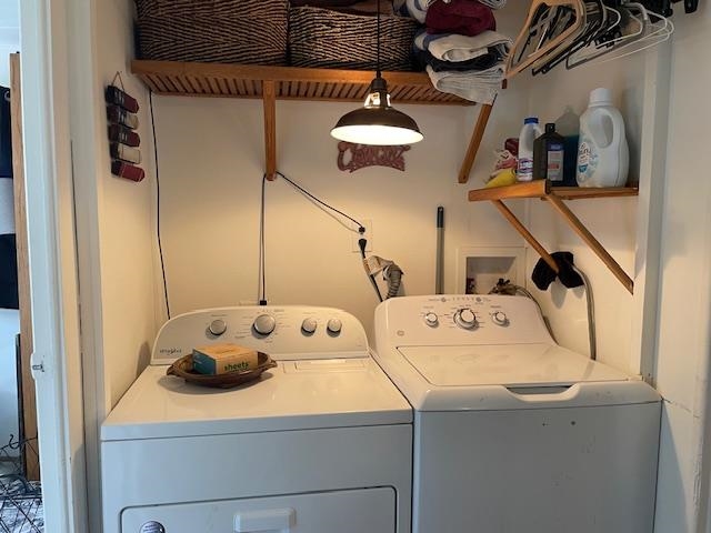 16629 Allison Way, Unit 22 Sonora, CA 95370 - Photo 21 of 31 Laundry room with independent washer and dryer
