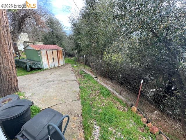16629 Allison Way, Unit 22 Sonora, CA 95370 - Photo 25 of 30 View of yard with a storage unit
