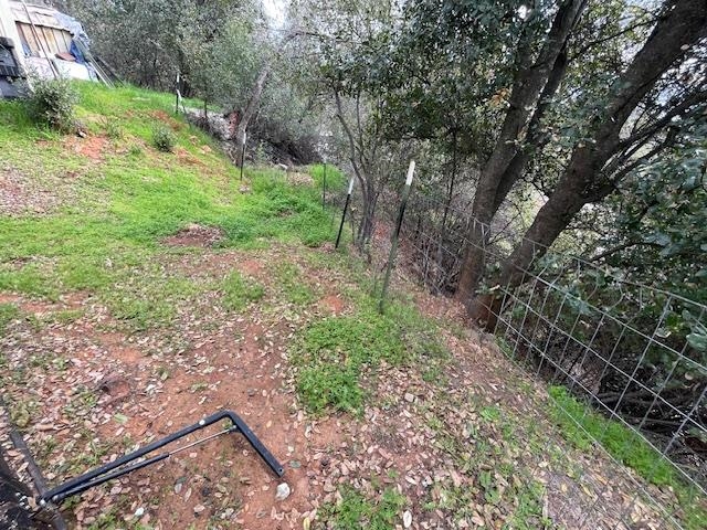 16629 Allison Way, Unit 22 Sonora, CA 95370 - Photo 27 of 31 View of yard