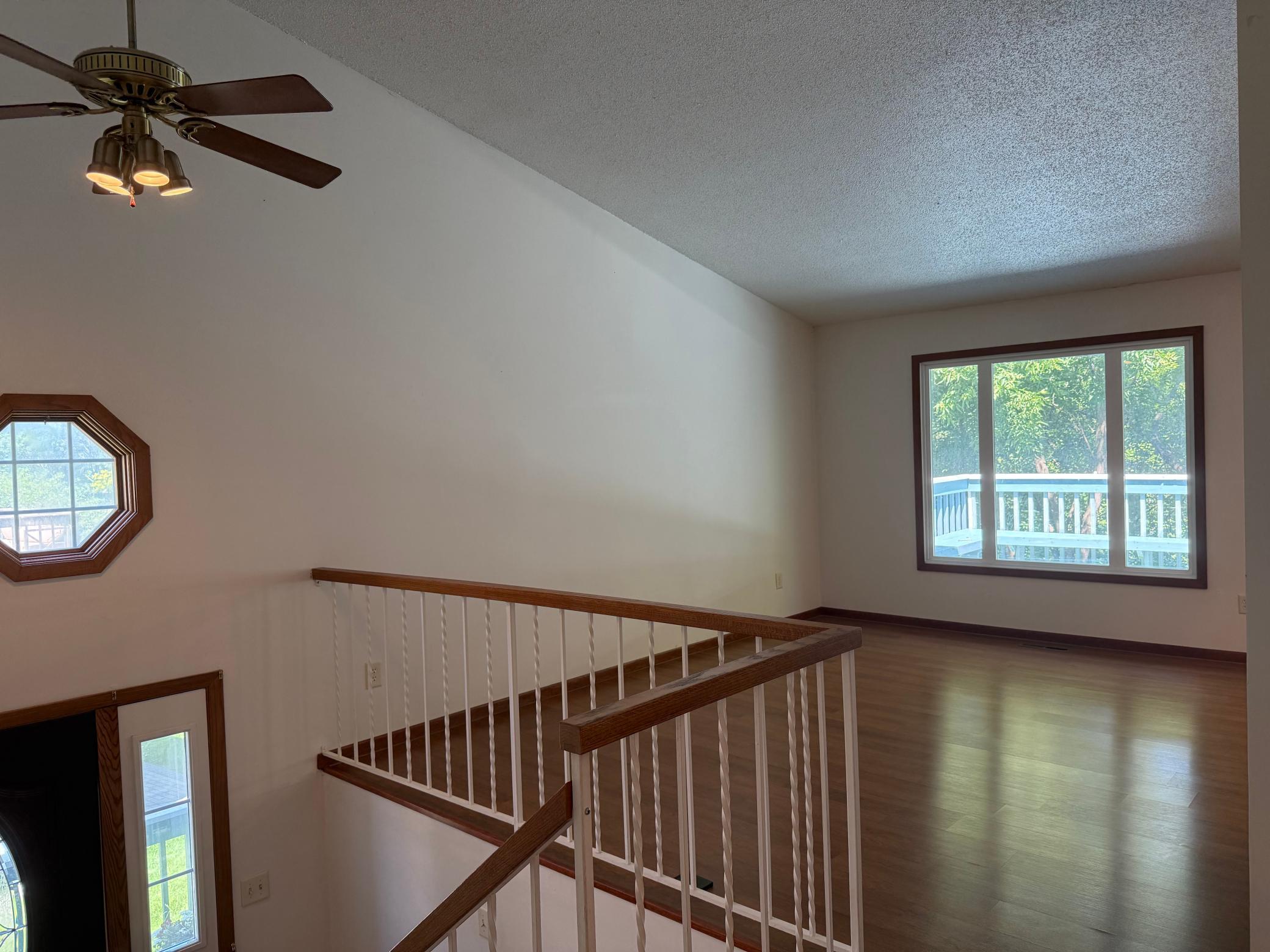 4382 Cinnamon Ridge Trail Eagan, MN 55122 - Photo 5 of 28 Gallery Image 5