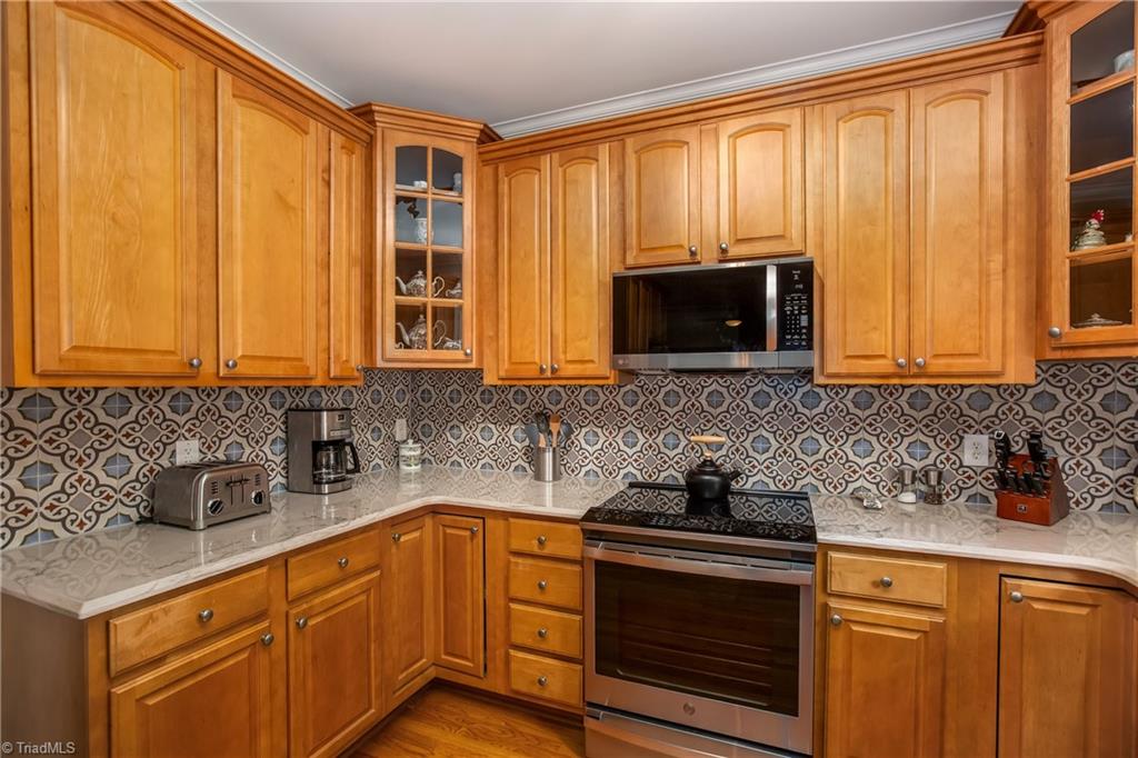 8703 Bromfield Road Oak Ridge, NC 27310 - Photo 11 of 34