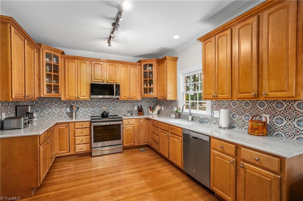 8703 Bromfield Road Oak Ridge, NC 27310 - Photo 8 of 34