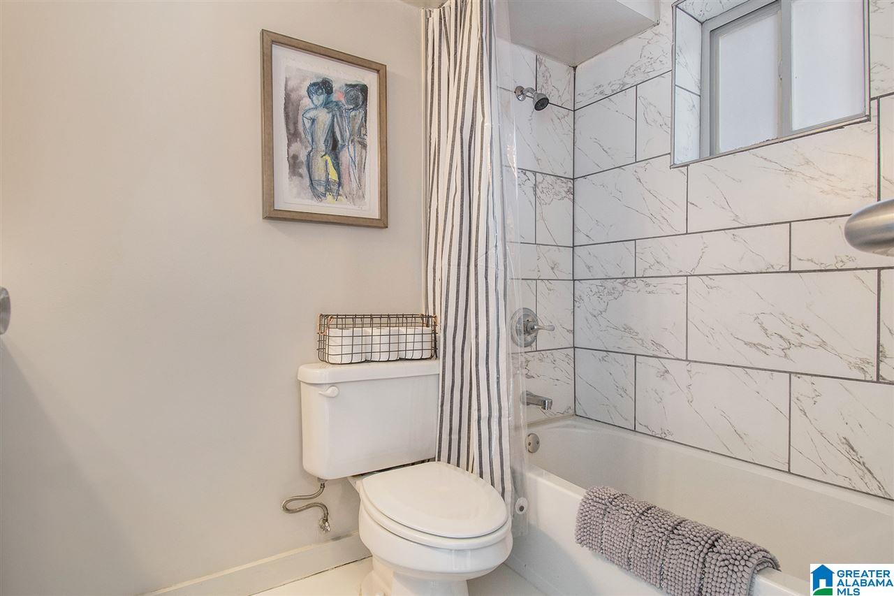 2990 Rhodes Circle South, Unit 110 Birmingham, AL 35205 - Photo 16 of 21