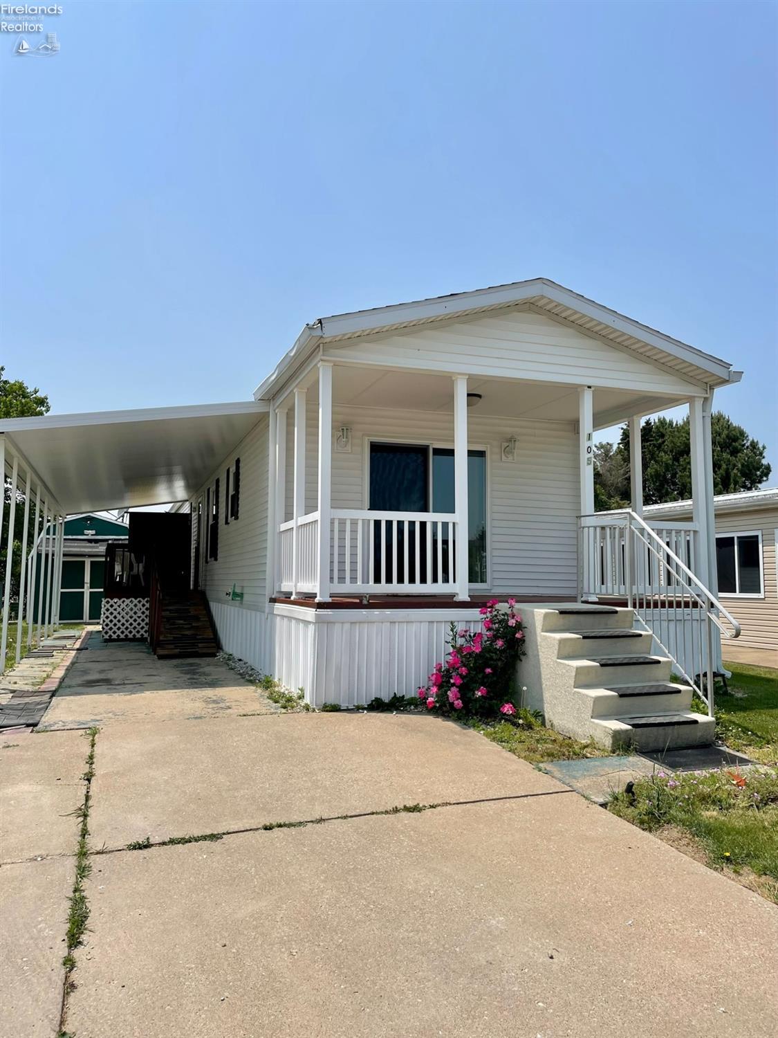 4012 Venice Road Sandusky, OH 44870 - Photo 2 of 23 Gallery Image 2