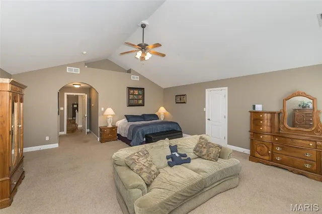 $725,000 | 431 Ridge Meadow Lane, Washington, MO 63090