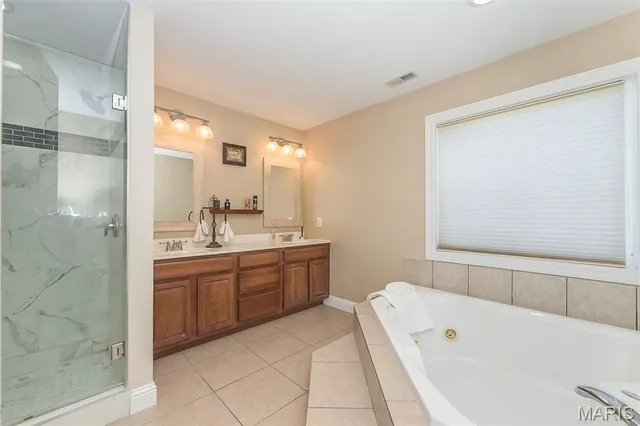 $699,900 | 431 Ridge Meadow Lane, Washington, MO 63090