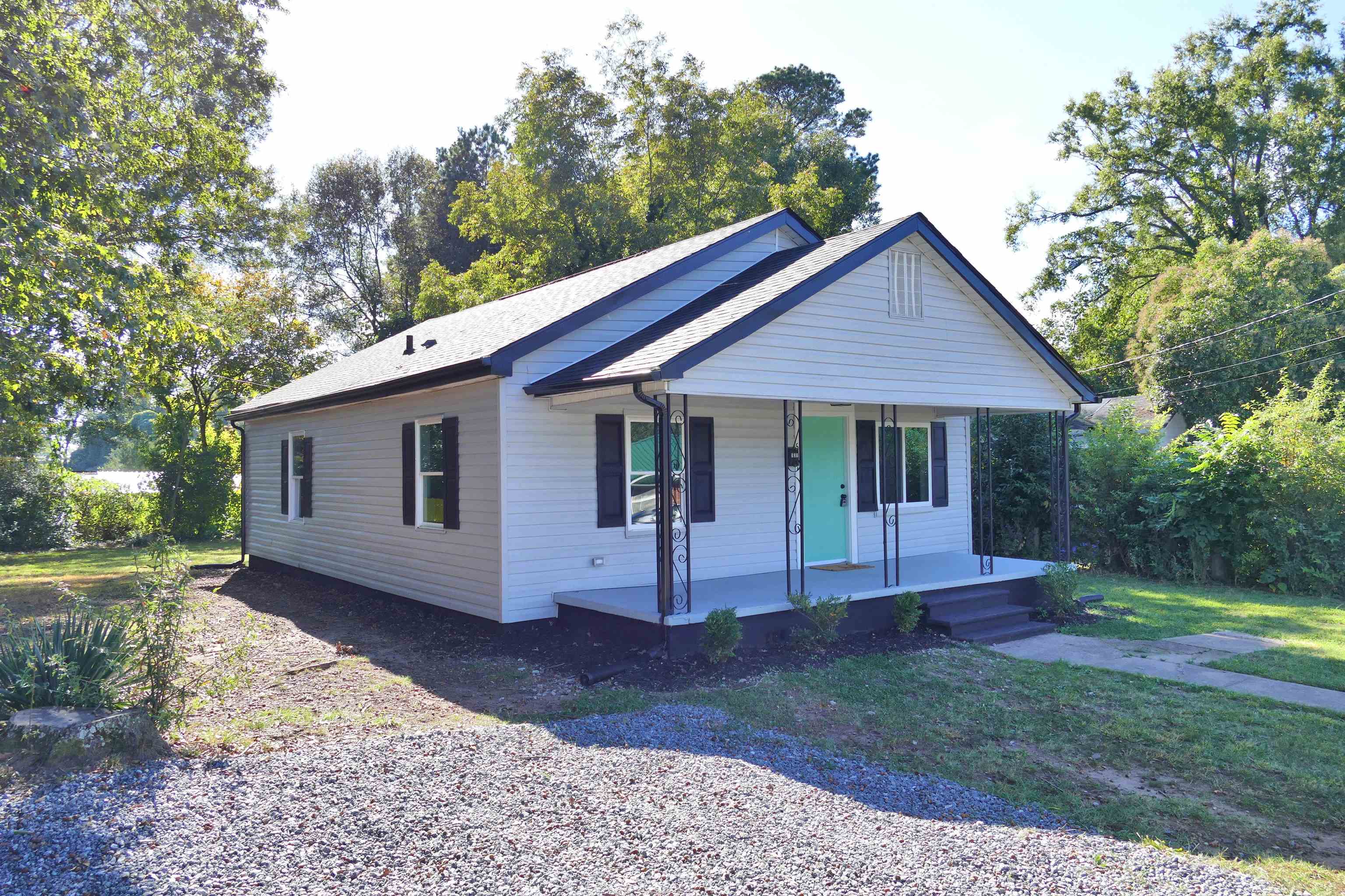531 West Rutledge Avenue Gaffney, SC 29341 - Photo 1 of 26 Gallery Image 1