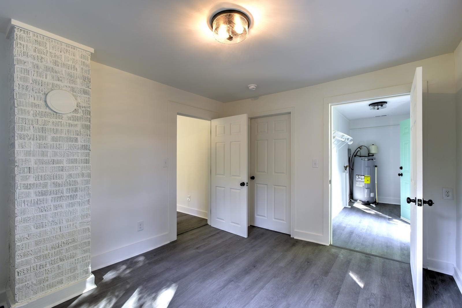 531 West Rutledge Avenue Gaffney, SC 29341 - Photo 11 of 26 Gallery Image 11