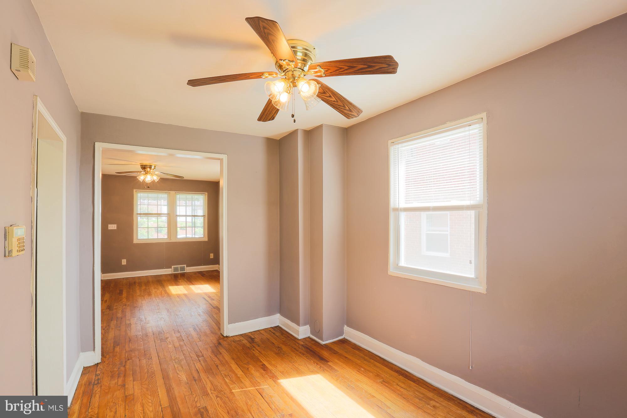 3919 Rokeby Road Baltimore, MD 21229 - Photo 11 of 26 Dining Room