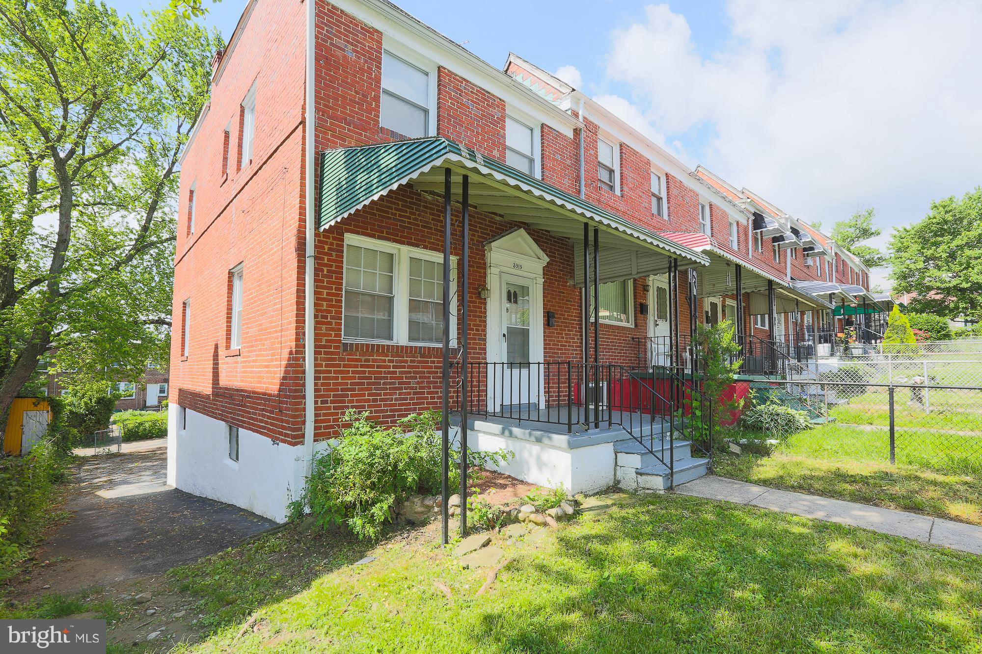 3919 Rokeby Road Baltimore, MD 21229 - Photo 23 of 26 Exterior (Front)