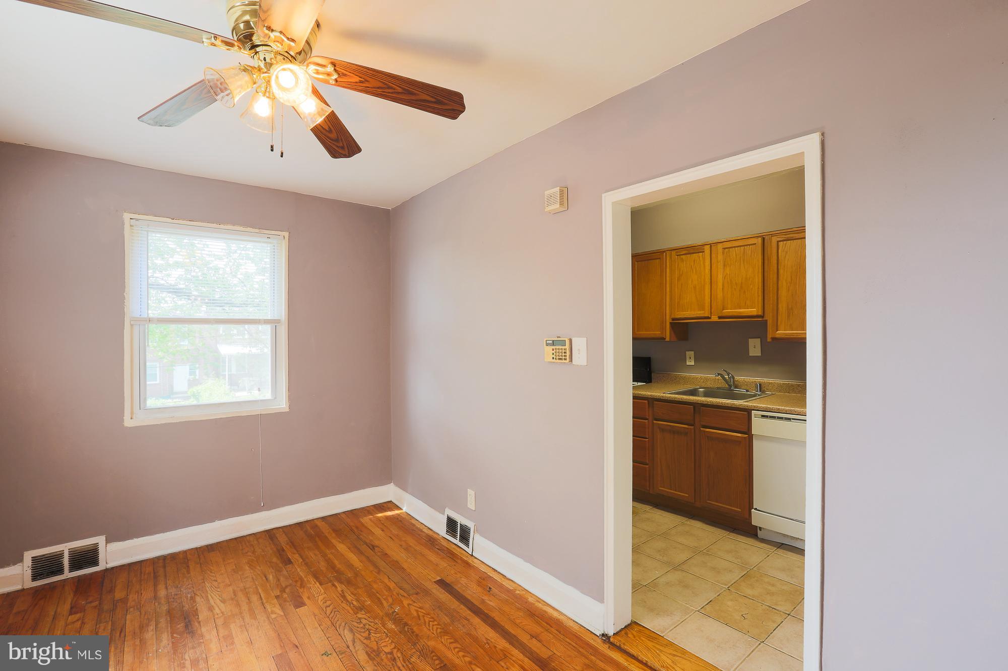 3919 Rokeby Road Baltimore, MD 21229 - Photo 9 of 26 Dining Room