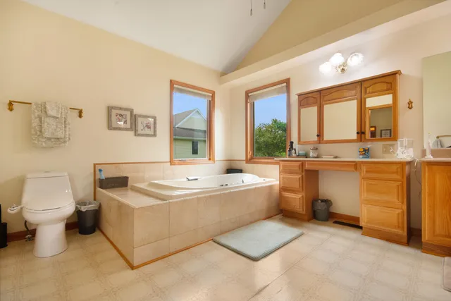 $825,000 | W1281 Siena Circle, Lake Geneva, WI 53147