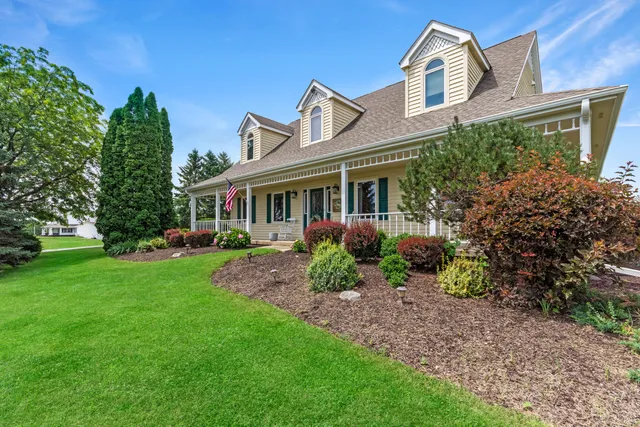 $825,000 | W1281 Siena Circle, Lake Geneva, WI 53147