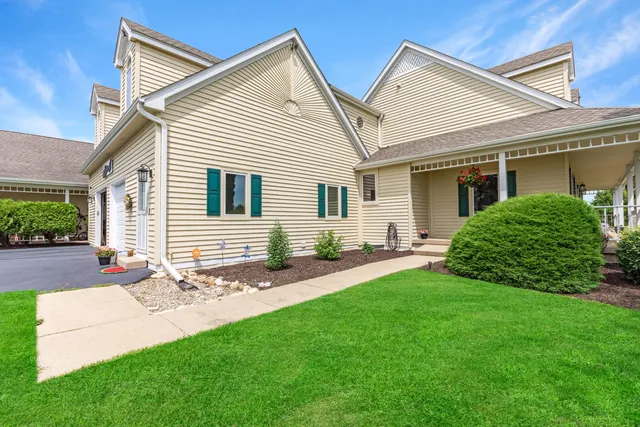 $825,000 | W1281 Siena Circle, Lake Geneva, WI 53147