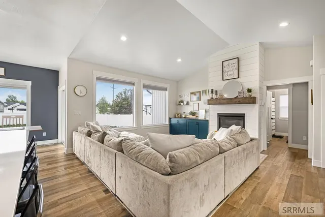 $630,000 | 928 North Greenwillow Lane, Idaho Falls, ID 83401