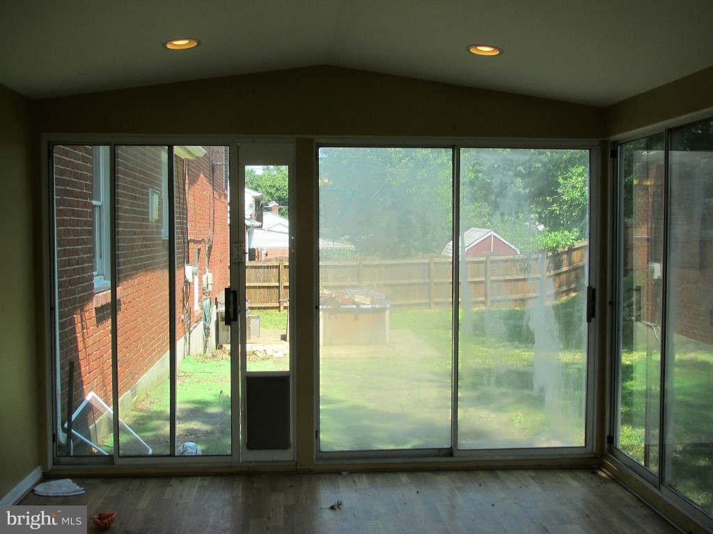 306 Orley Road Baltimore, MD 21228 - Photo 4 of 8 Interior (General)