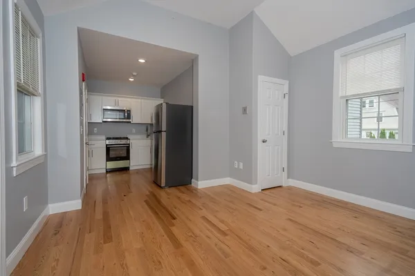 $1,800 | 293 Fayette Street, Unit 6, Quincy, MA 02170