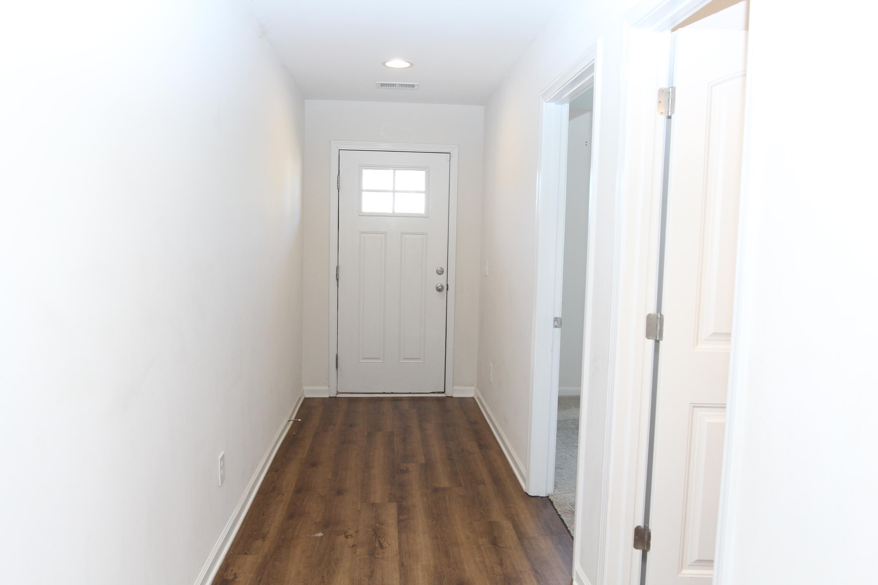 155 Whitetail Circle Sumter, SC 29154 - Photo 6 of 81 entry way-looking out