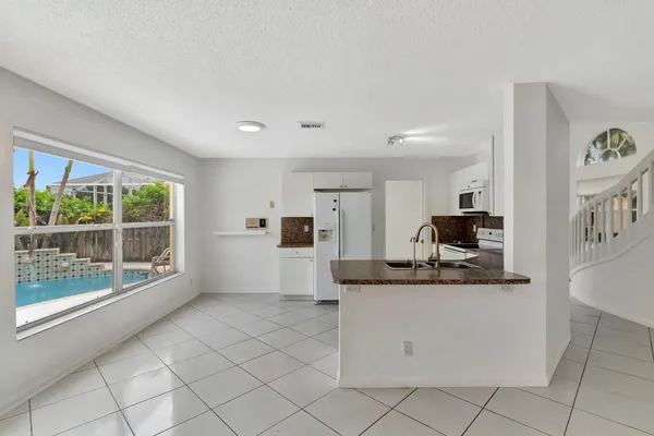 $5,000 | 8895 Sonoma Lake Boulevard, Boca Raton, FL 33434