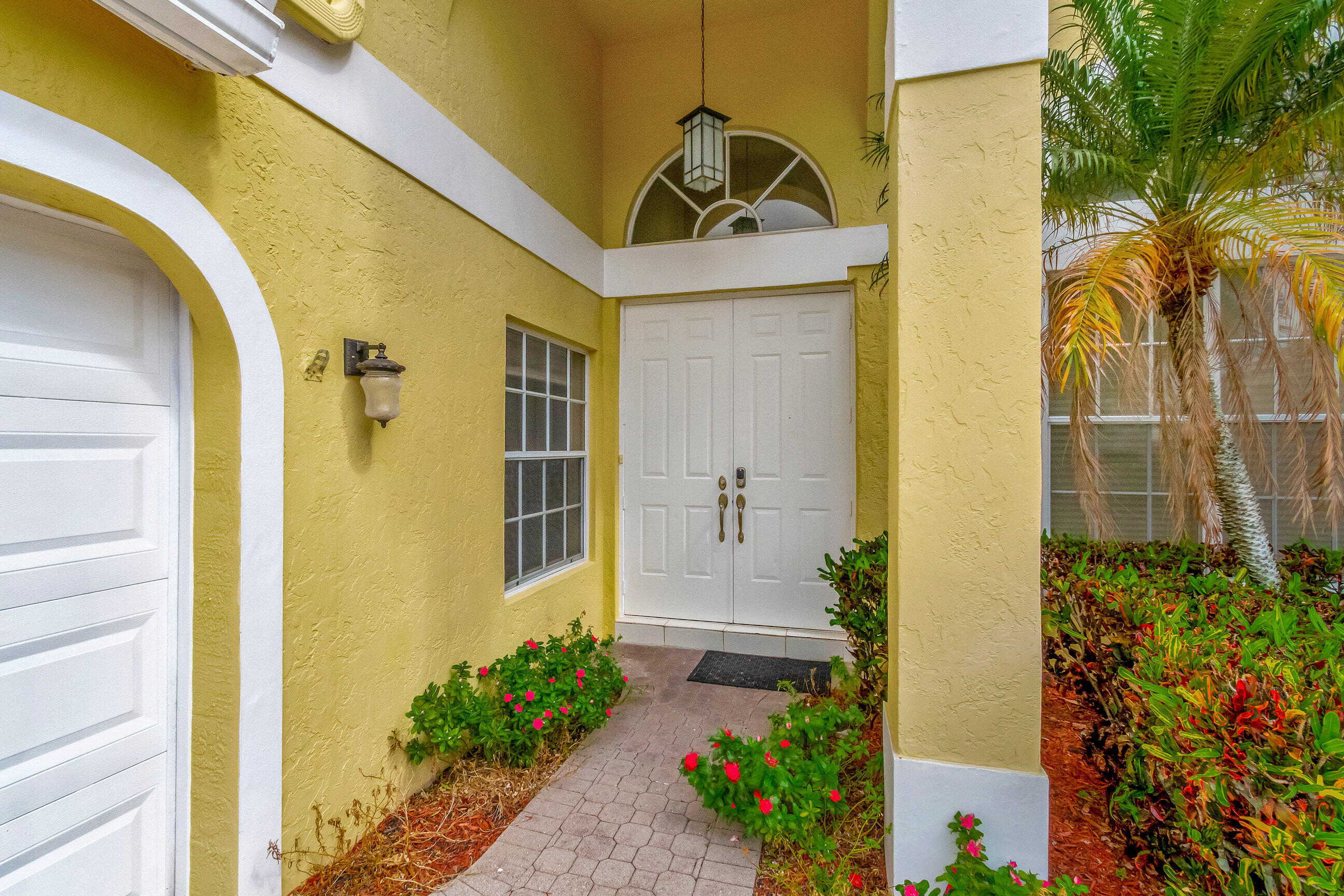 8895 Sonoma Lake Boulevard Boca Raton, FL 33434 - Photo 4 of 53 DSC_7627