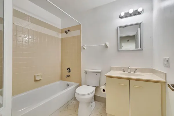 $5,000 | 8895 Sonoma Lake Boulevard, Boca Raton, FL 33434