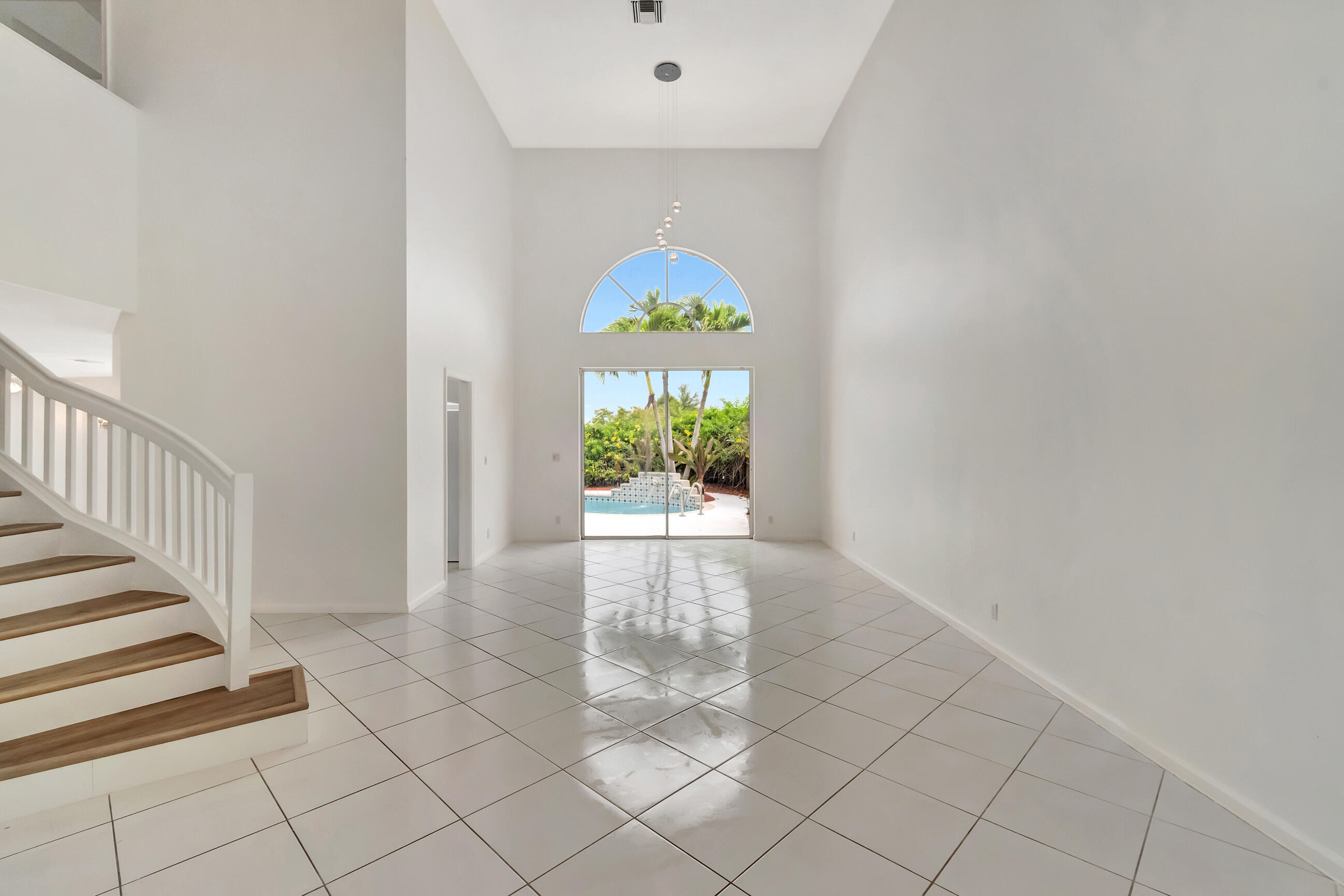 8895 Sonoma Lake Boulevard Boca Raton, FL 33434 - Photo 5 of 53 DSC_7712
