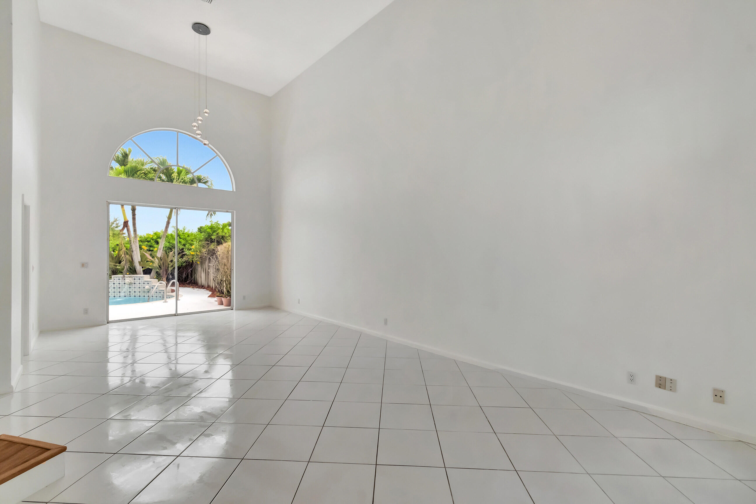 8895 Sonoma Lake Boulevard Boca Raton, FL 33434 - Photo 6 of 53 DSC_7702