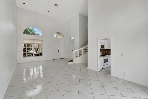 $5,000 | 8895 Sonoma Lake Boulevard, Boca Raton, FL 33434