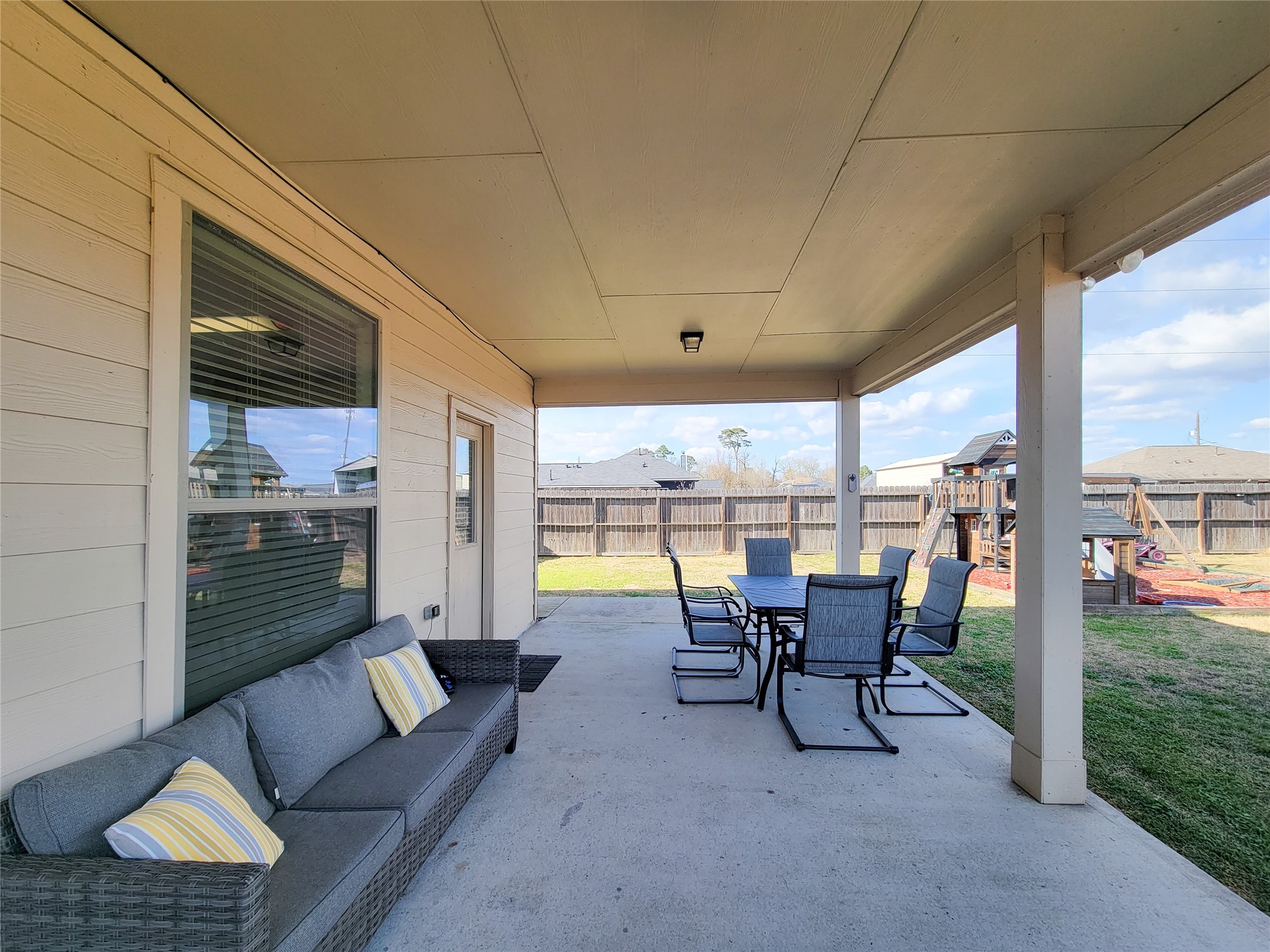 108 Sam Drive Dayton, TX 77535 - Photo 34 of 38