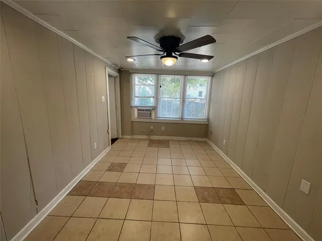 $795 | 2008 Sanguinet Street, Fort Worth, TX 76107