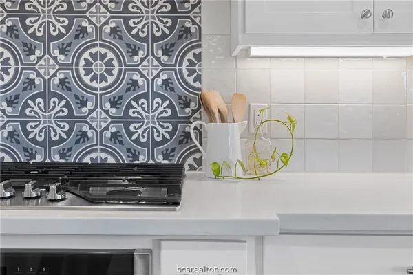 $639,900 | 3222 Hunters Crossing, Bryan, TX 77808