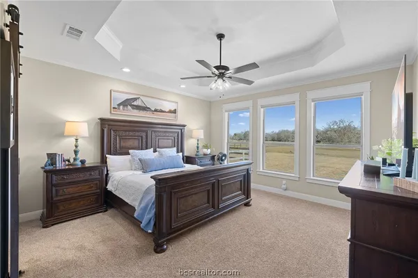 $639,900 | 3222 Hunters Crossing, Bryan, TX 77808