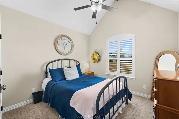 $639,900 | 3222 Hunters Crossing, Bryan, TX 77808