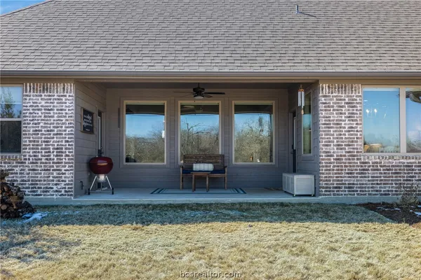 $639,900 | 3222 Hunters Crossing, Bryan, TX 77808