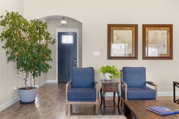 $639,900 | 3222 Hunters Crossing, Bryan, TX 77808