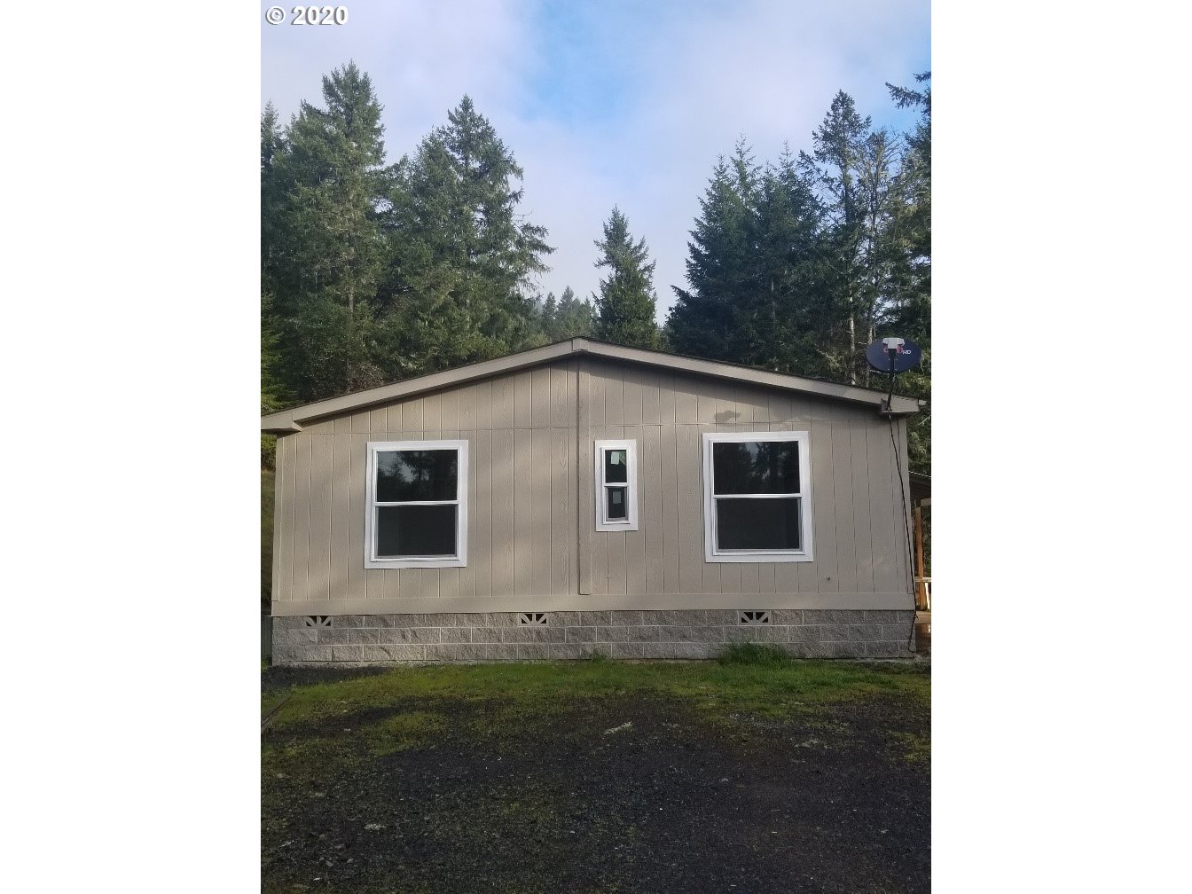 953 Lockwood Road Roseburg, OR 97471 - Photo 2 of 24 Gallery Image 2