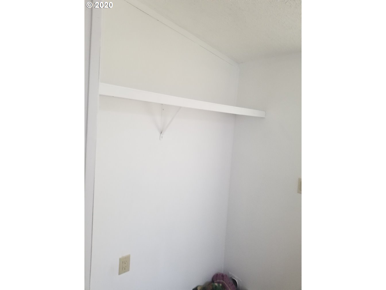 953 Lockwood Road Roseburg, OR 97471 - Photo 13 of 24 Gallery Image 13